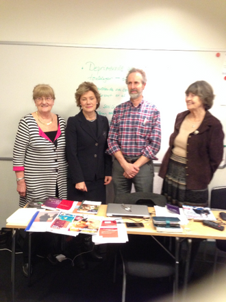 Margit Ferm, en av SPES grundare, Maria Larsson, dåvarande folkhälsominister, Johan Andréen och Britta Alin Åkerman Karolinska Institutet